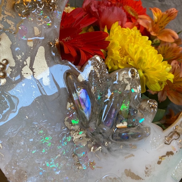 Crescent Shaped Quarts Crystal infused Wall Decor - Picture 5 of 9